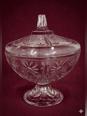🩷 Vintage Clear Glass Candy Dish with Lid